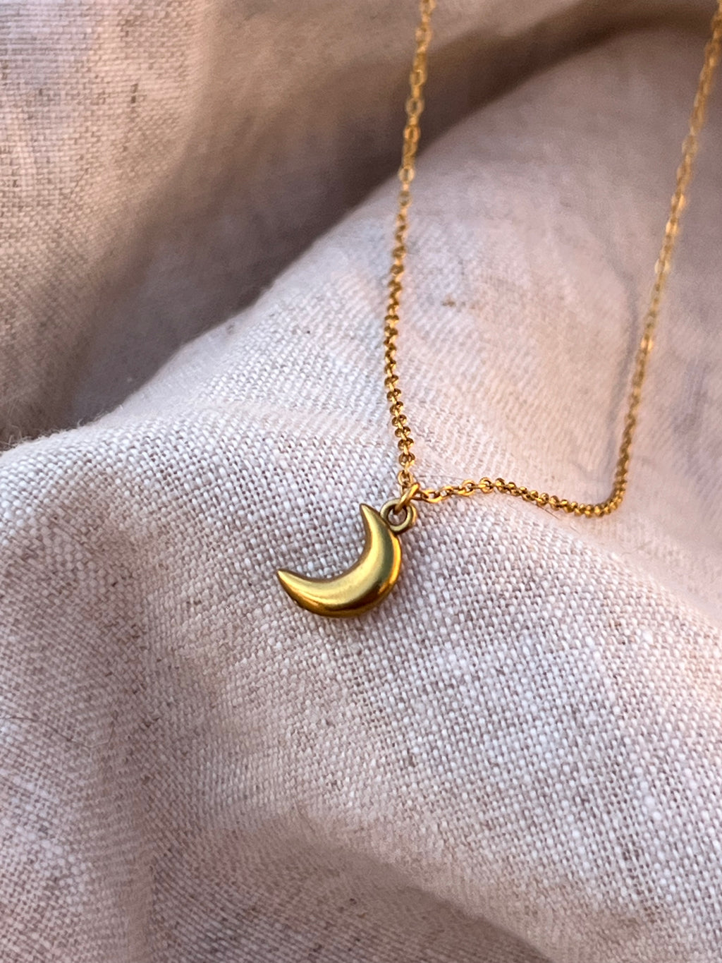 Mini Moon Choker